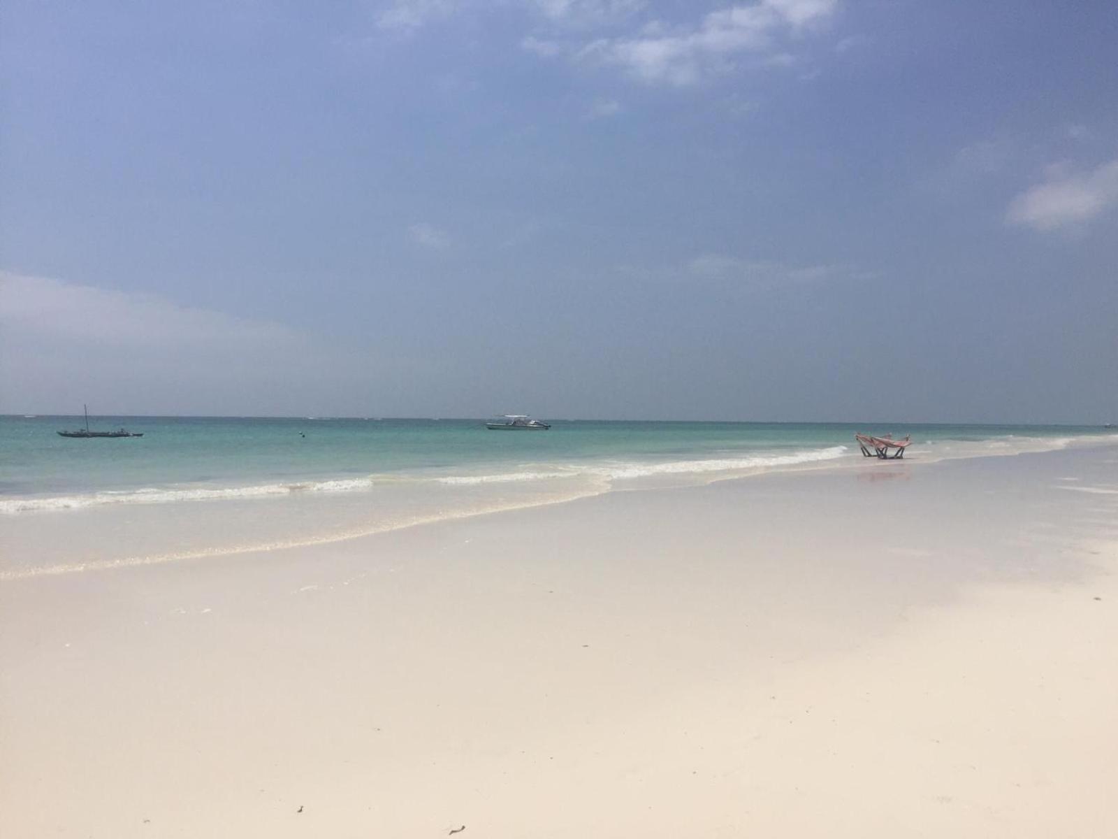 Aqua Resort Diani Beach Bagian luar foto